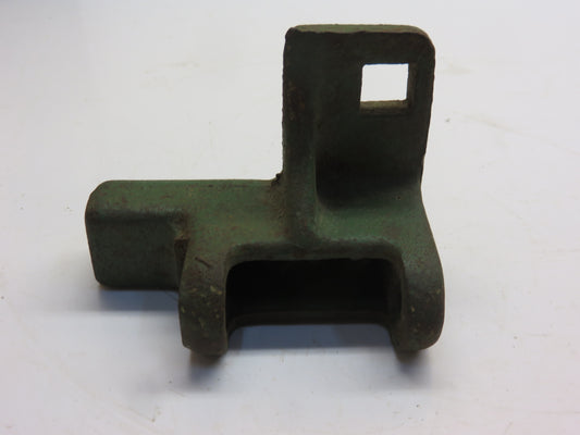 N10079N John Deere NOS Corn Picker Snapping Roll Support Bracket For 127, 227