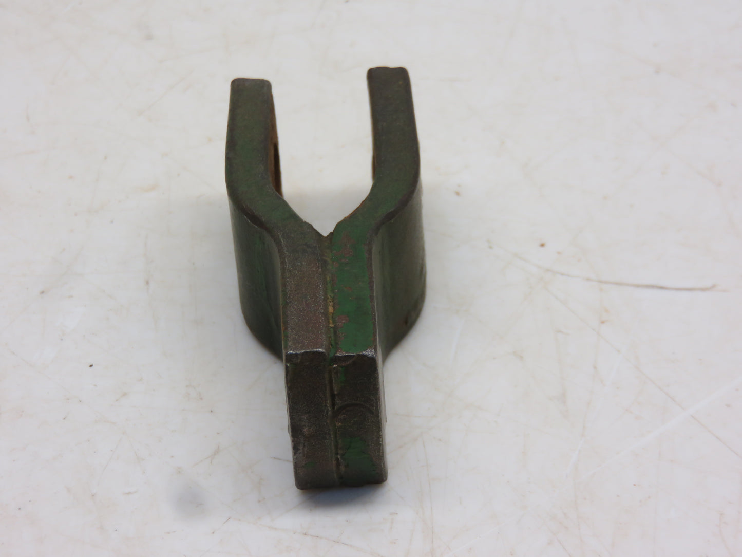AM423T John Deere Touchomatic Lift Arm Yoke For M