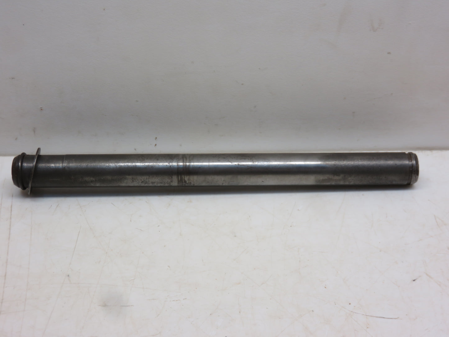 M1945T John Deere Clutch Pedal Shaft For 40, 320, 420, 330, 430, 435