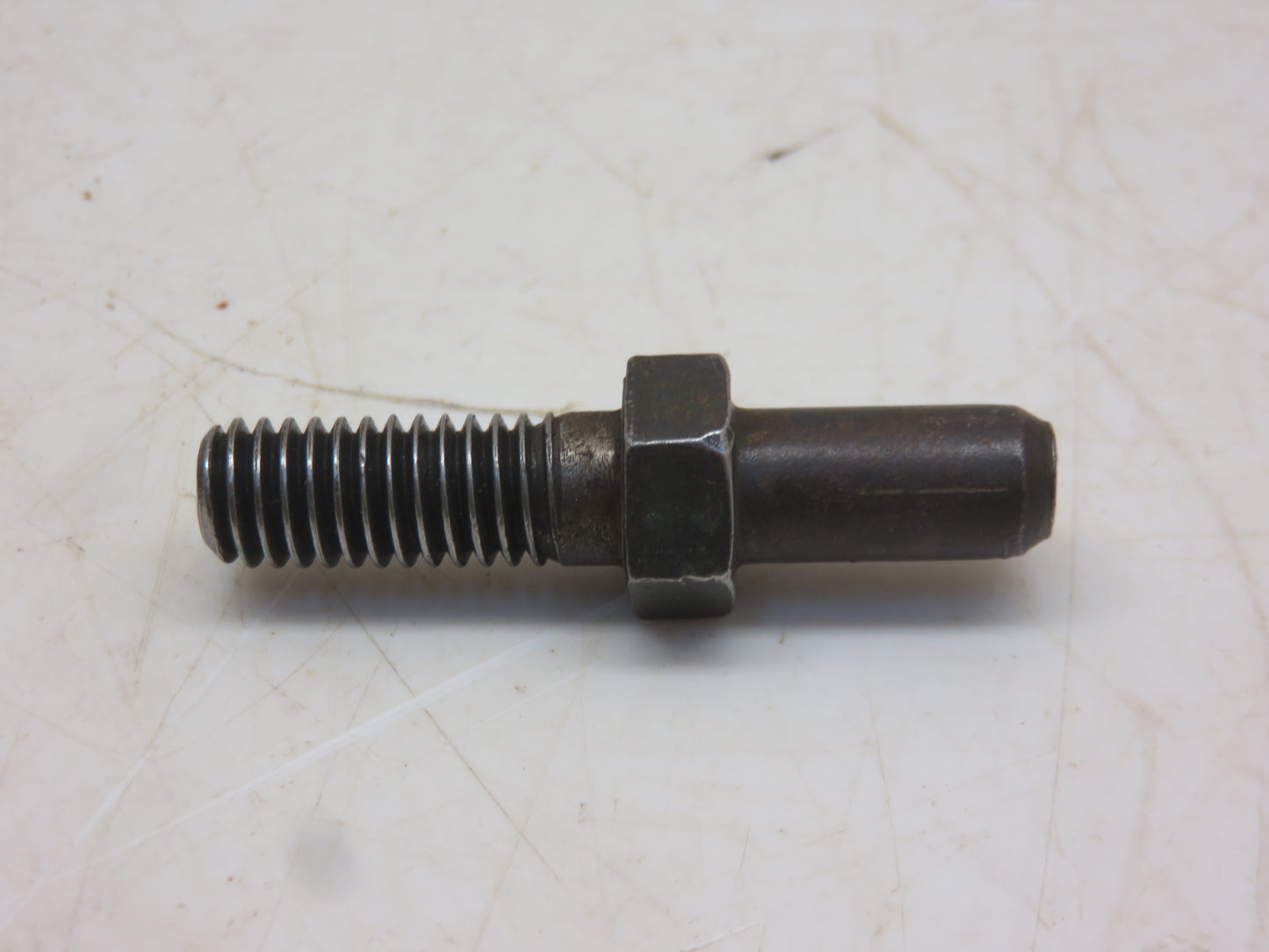 M345T John Deere Transmission Cover Special Bolt For M, MI, MT