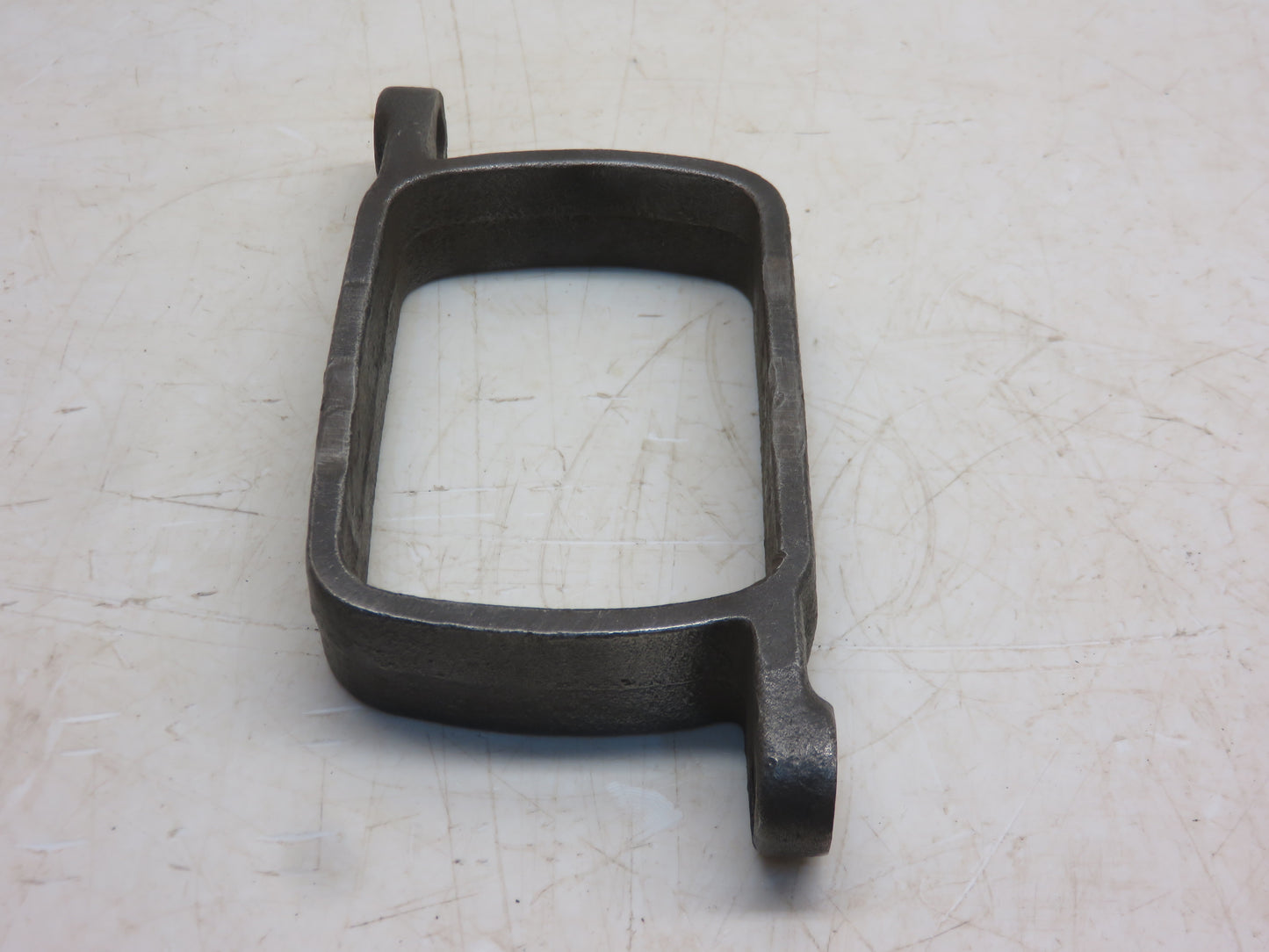 M3525T John Deere Clutch Throw Out Bearing Yoke For 420, 430, 435