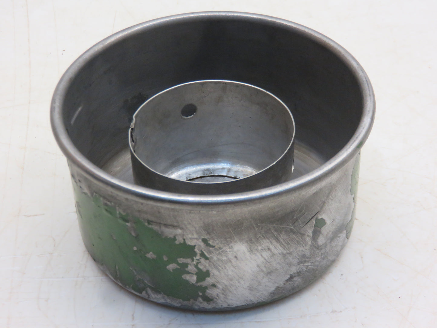 AR599R John Deere Oil Bath Air Cleaner Bowl For R Pony Motor