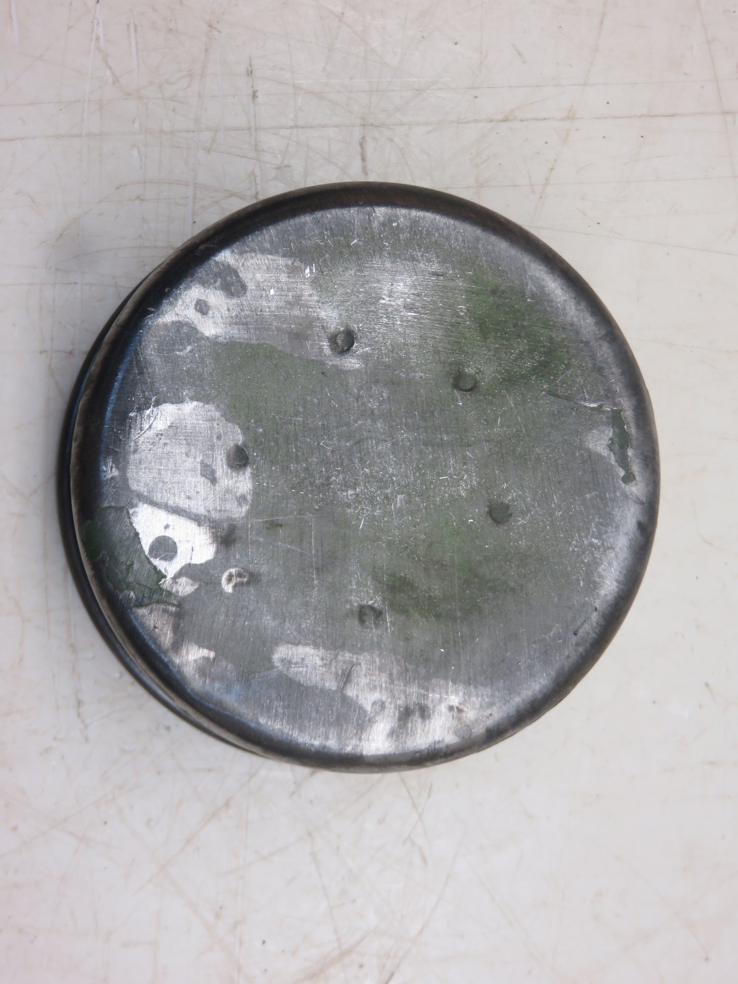 AR599R John Deere Oil Bath Air Cleaner Bowl For R Pony Motor