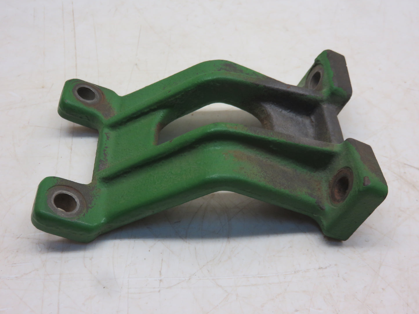 M3059T John Deere Radiator Support Bracket For 420, 430