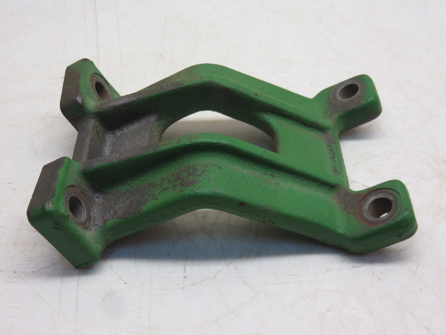 M3059T John Deere Radiator Support Bracket For 420, 430