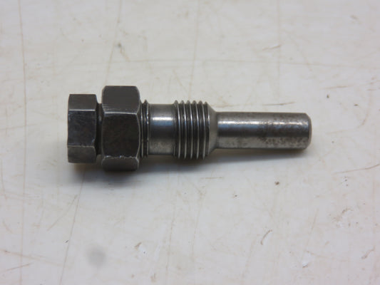 R27906, RE42567 John Deere Brake Bleeder Plug Fitting For 2510, 2520, 3010, 3020, 4000, 4010