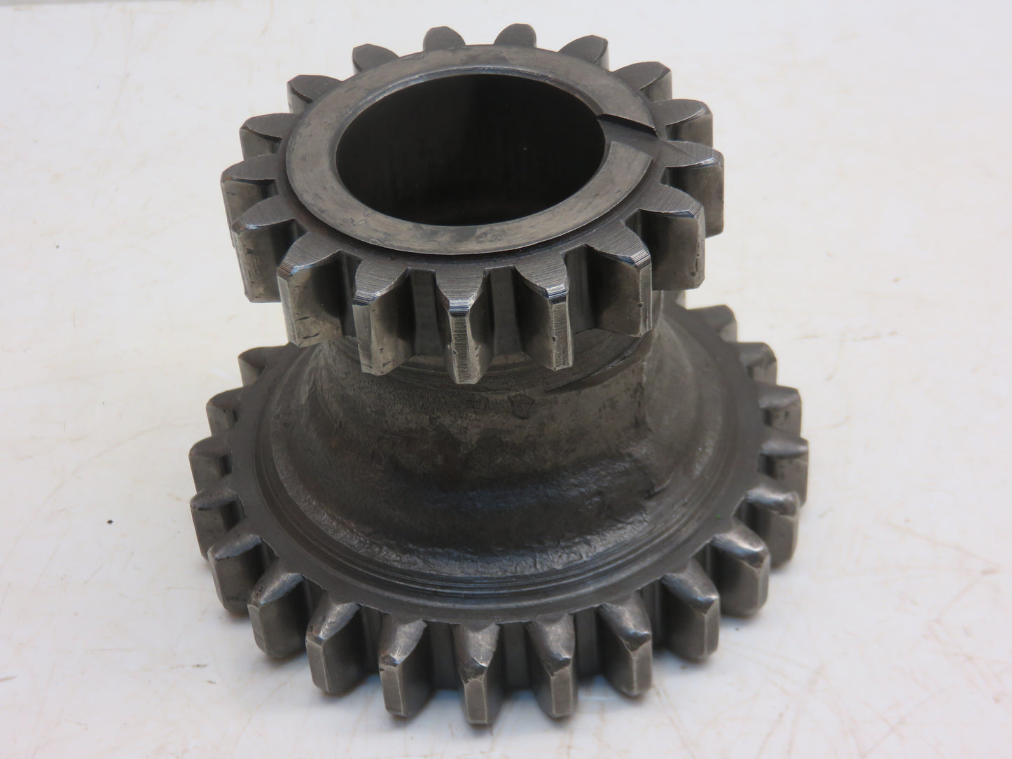 B1375R John Deere Countershaft Idler Gear For B, BO, BR