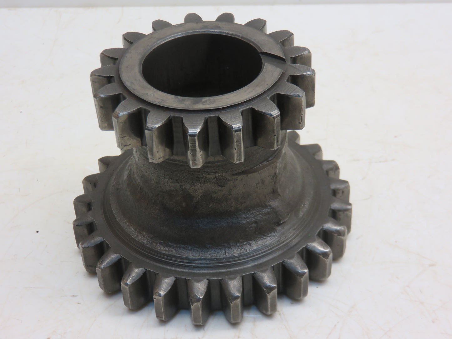 B1375R John Deere Countershaft Idler Gear For B, BO, BR