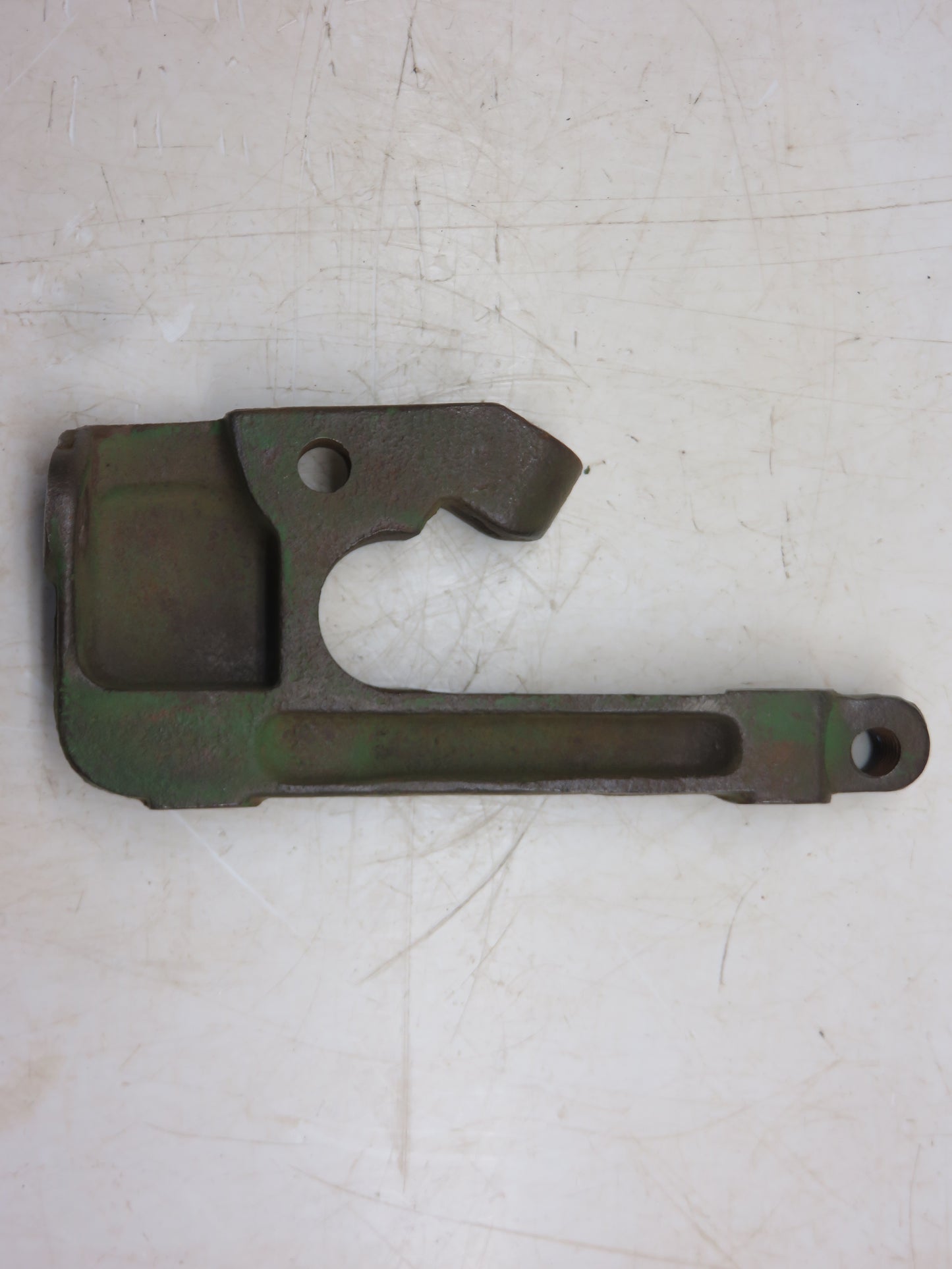 M1397T, AM1390T John Deere Right Implement Attaching Bracket For M, MT, 40, 320, 420, 330