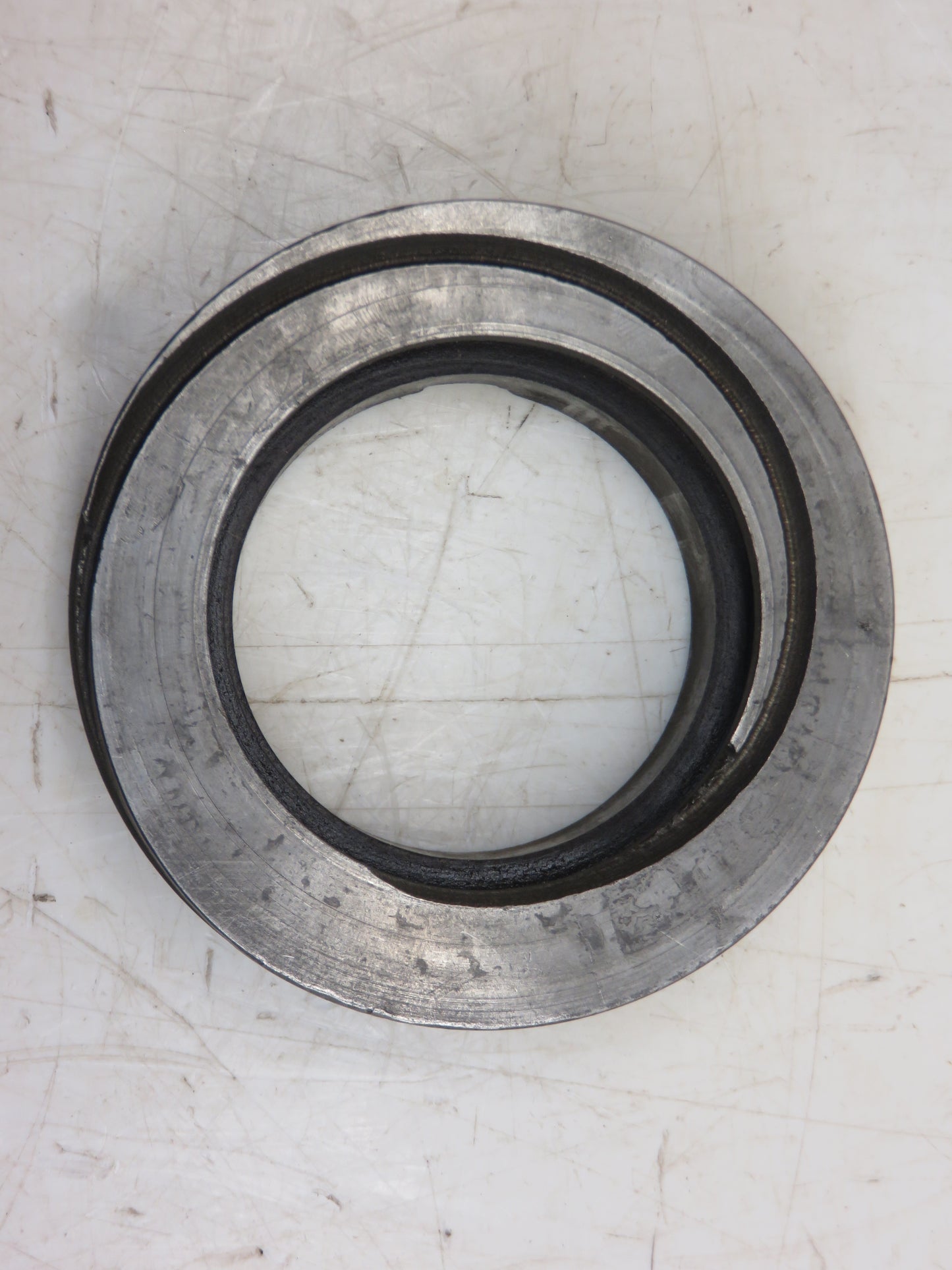 AB4109R, AB251R John Deere Crankshaft Oil Slinger For B, BO, BR