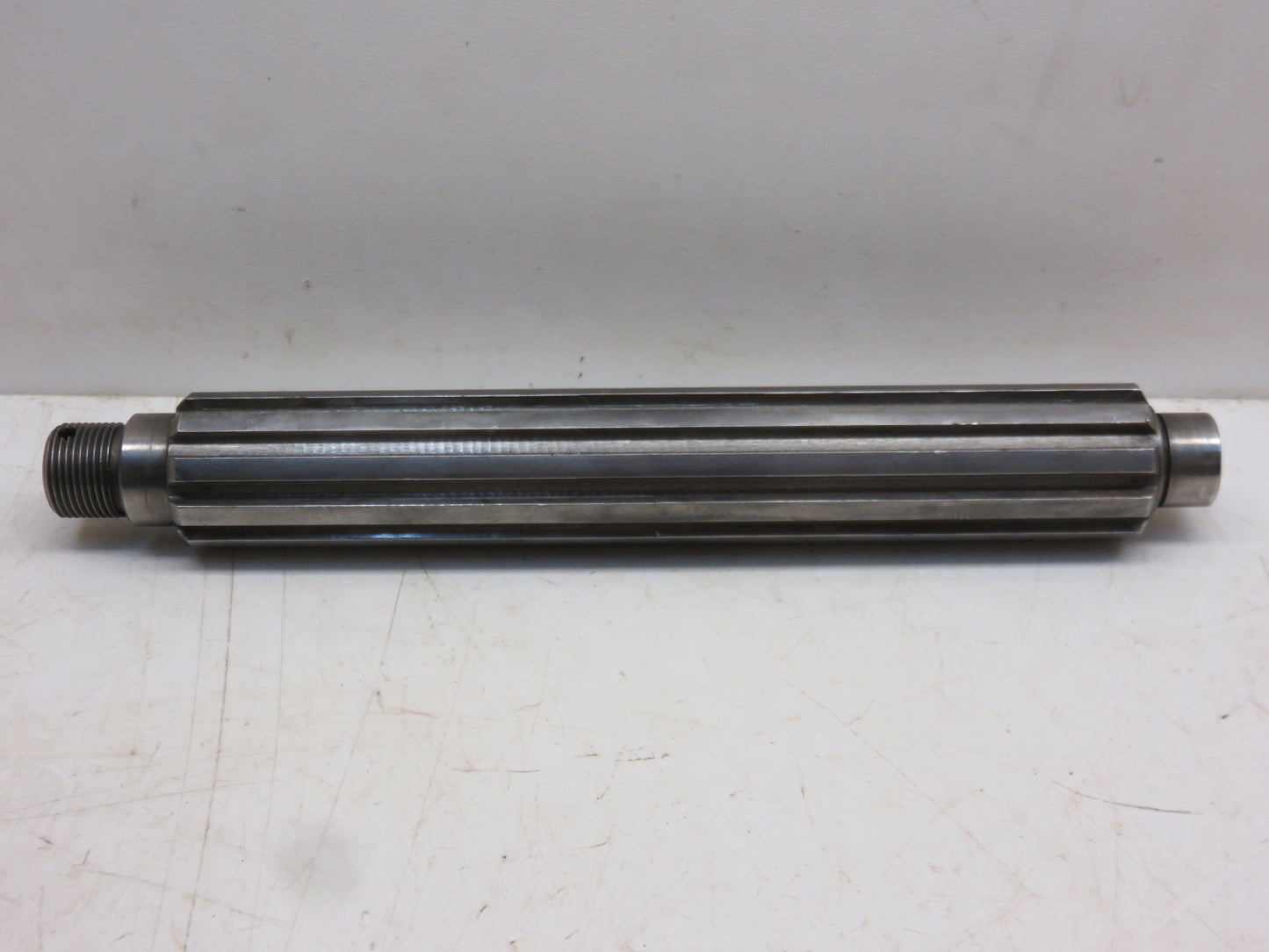 AB1175R John Deere Sliding Gear Shaft For B, BO, BR