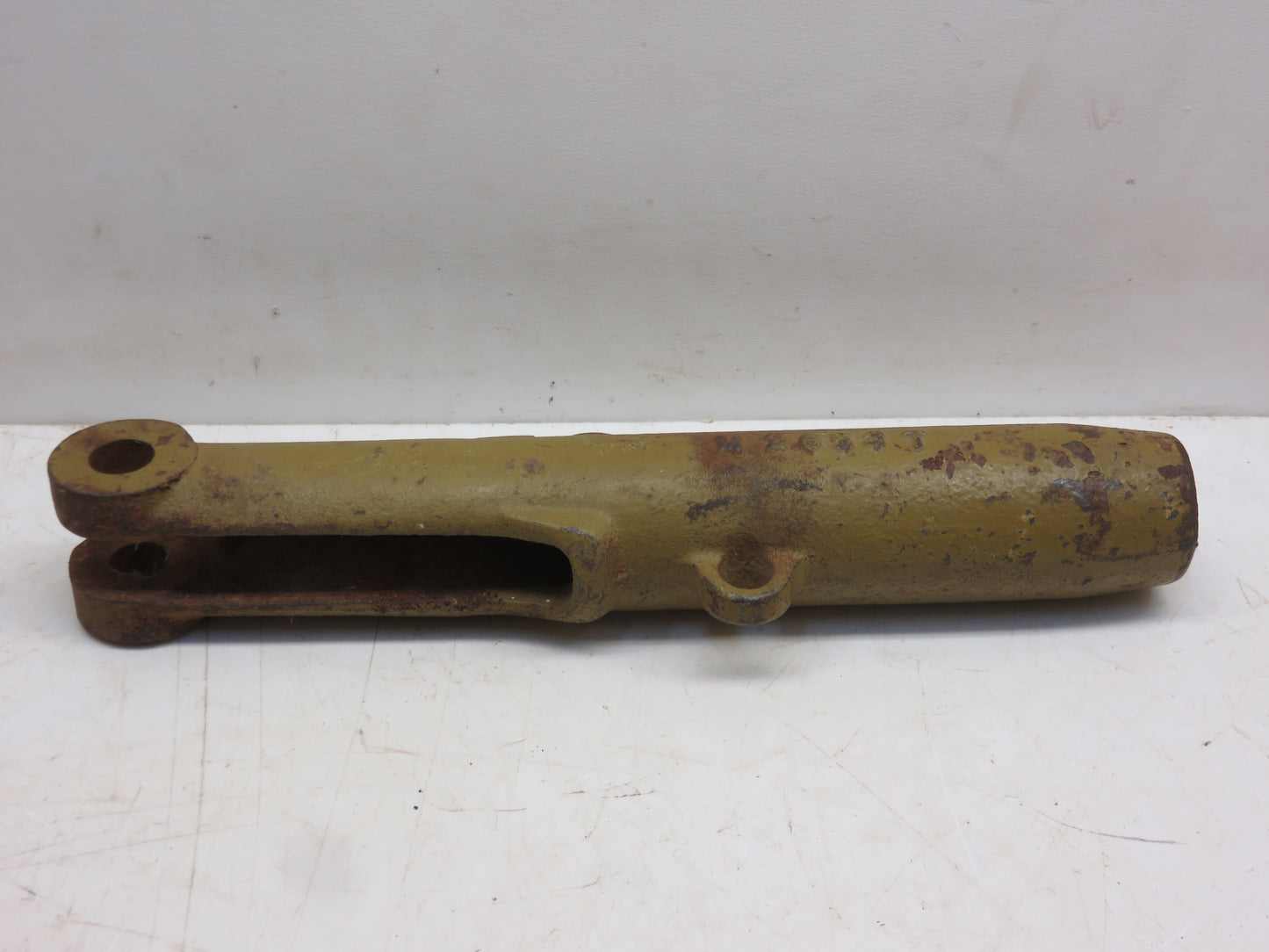 M2653T John Deere NOS Lift Link Yoke For 40, 320, 330, 420, 430, 435, 1010