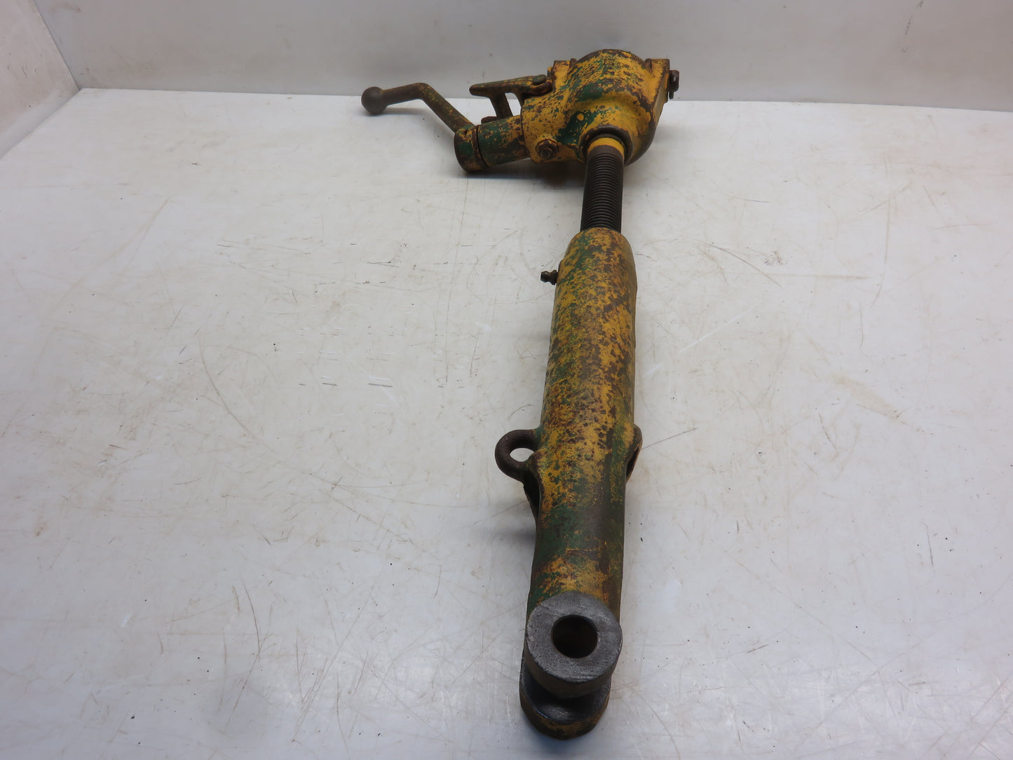 M2437T, M1744T, M2653T John Deere Adjustable Lift Link For 40, 320, 420, 330, 430, 1010