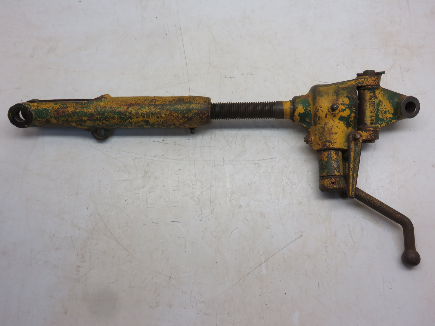 M2437T, M1744T, M2653T John Deere Adjustable Lift Link For 40, 320, 420, 330, 430, 1010