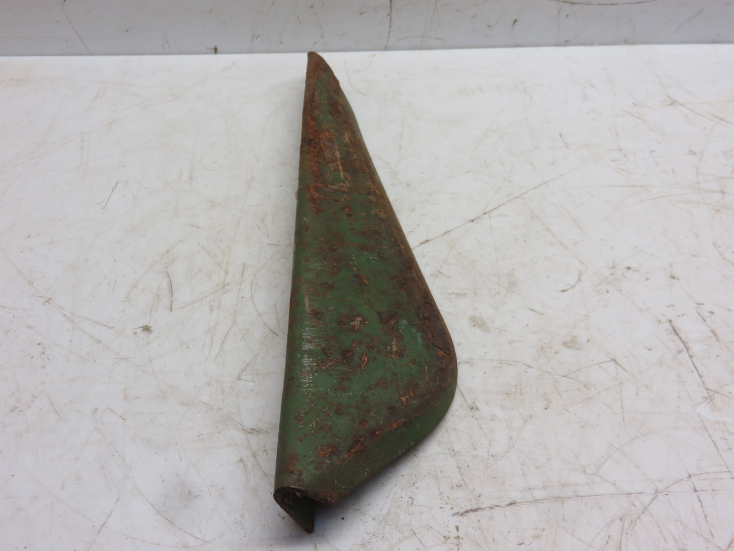 J16805N John Deere NOS Upper Gatherer Chain Stripper For 101 Corn Picker