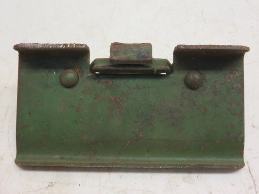 AJ8306N John Deere NOS Wagon Elevator Flight Paddle With Link For 101 Corn Picker