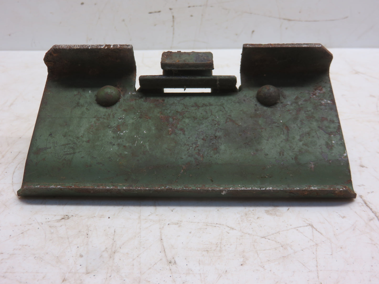 AJ8306N John Deere NOS Wagon Elevator Flight Paddle With Link For 101 Corn Picker