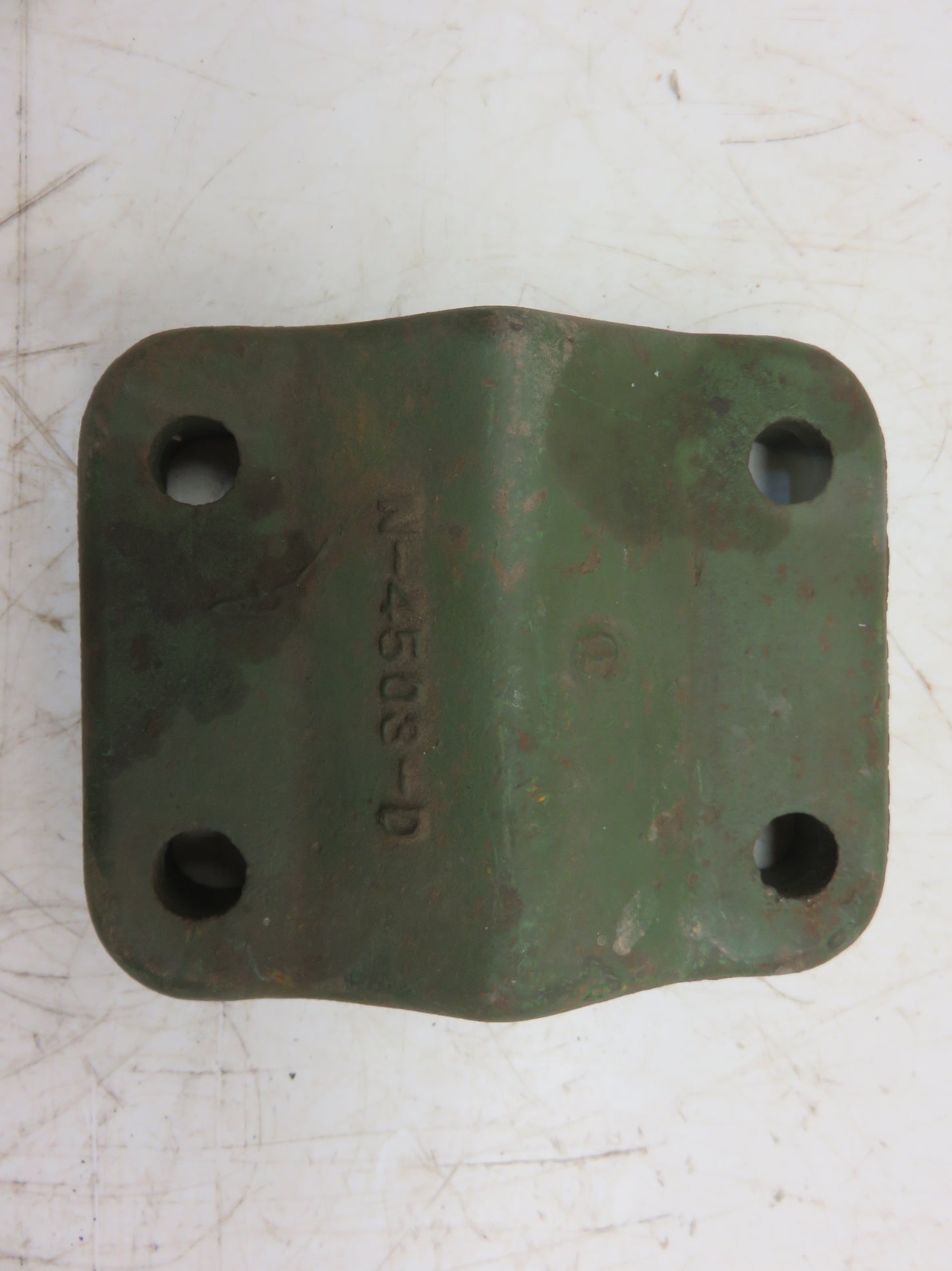 N4503D, B15671B John Deere NOS Mounting Bracket Clamp Cap For 70, 71 Planter