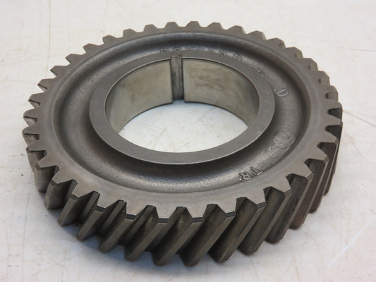 R26062 John Deere Sixth And Eighth Speed Countershaft Gear For 4010