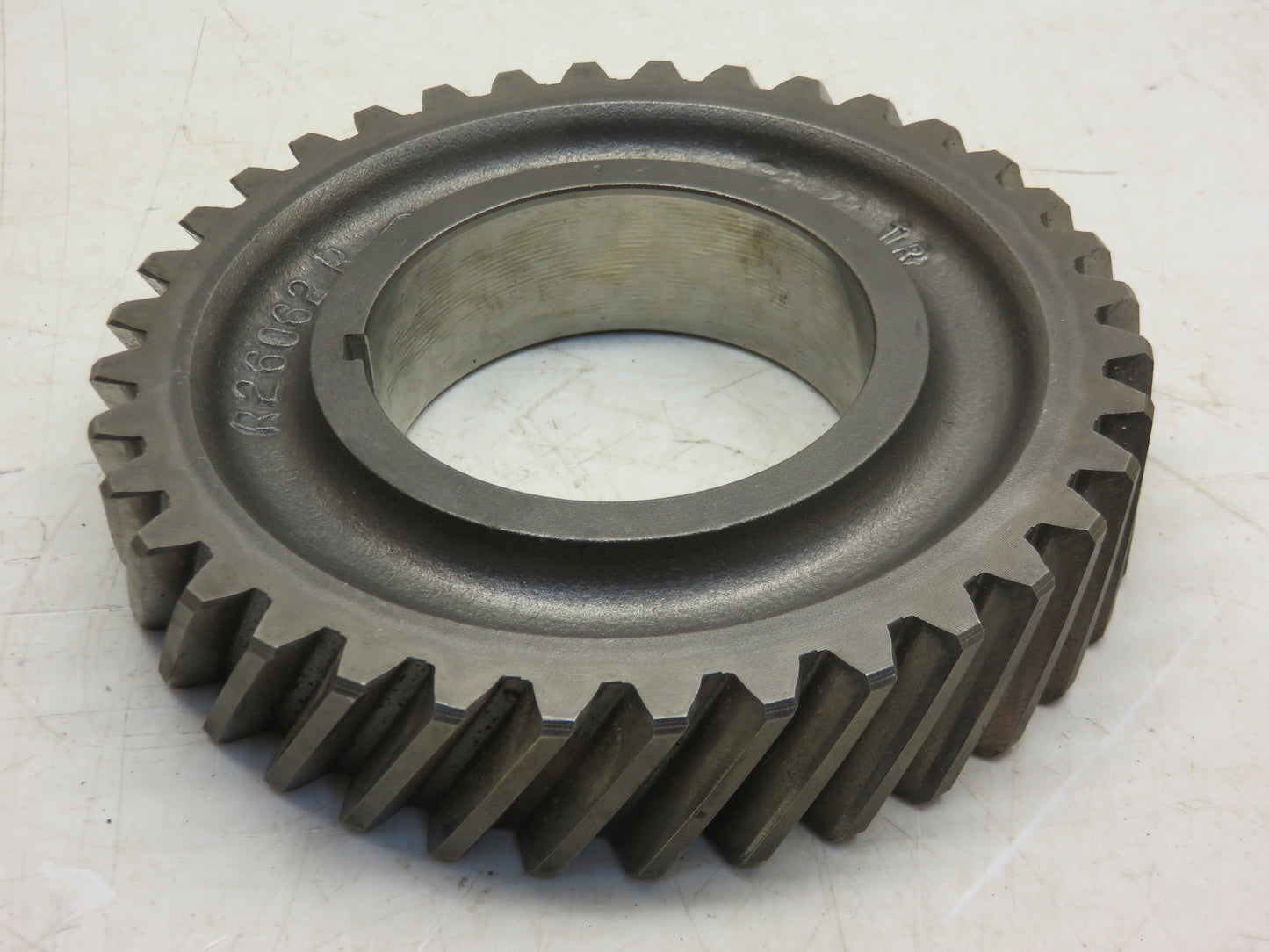 R26062 John Deere Sixth And Eighth Speed Countershaft Gear For 4010