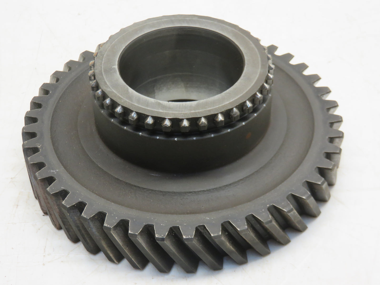 R26236 John Deere Second And Fifth Speed Gear For 4010