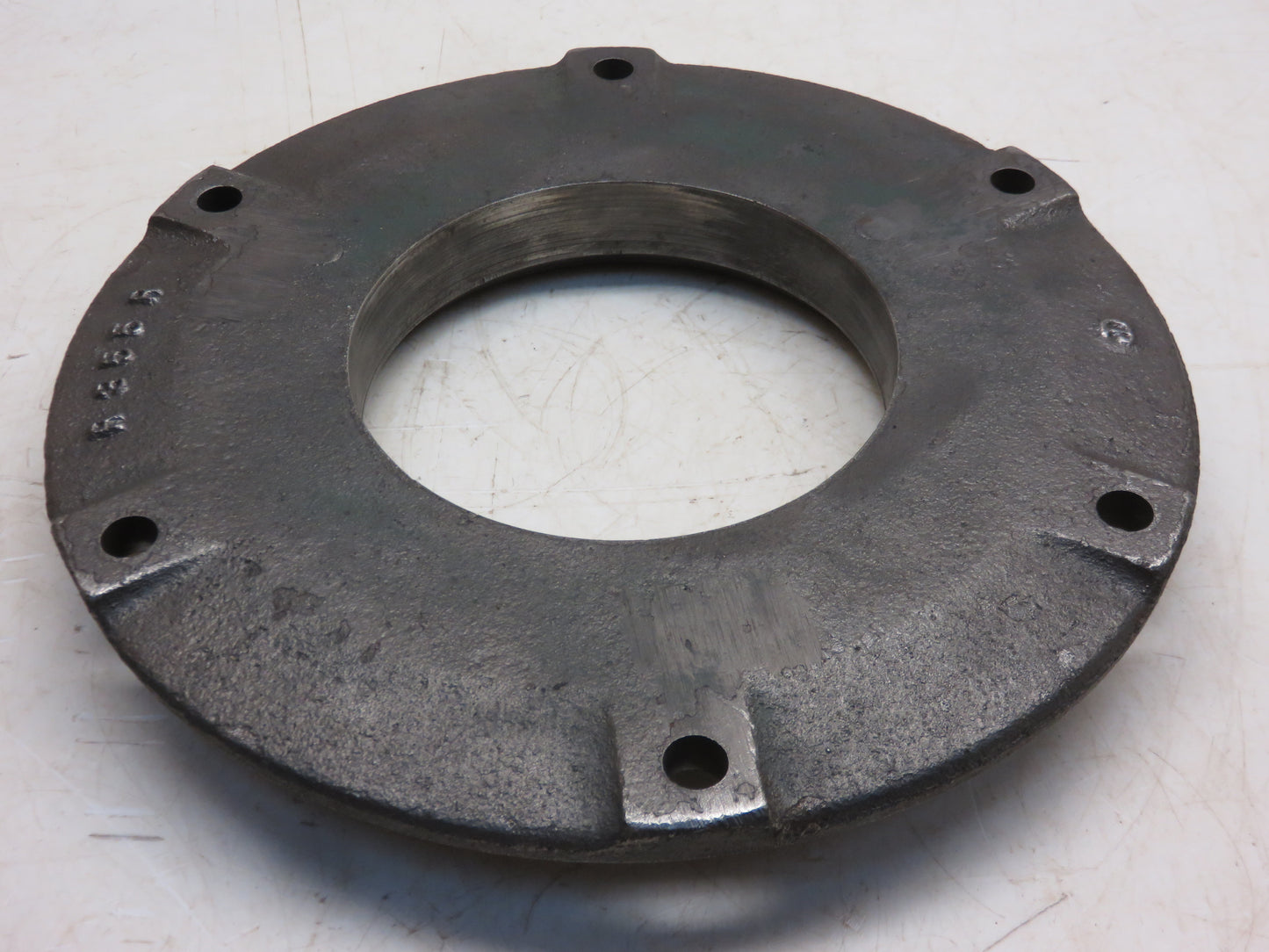 R355R John Deere Oil Slinger Housing For R, 80, 820, 830