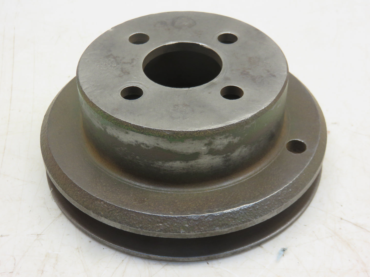 AR40148, R40211 John Deere Water Pump Pulley For 3010, 3020, 4010, 4000, 4020, 4230