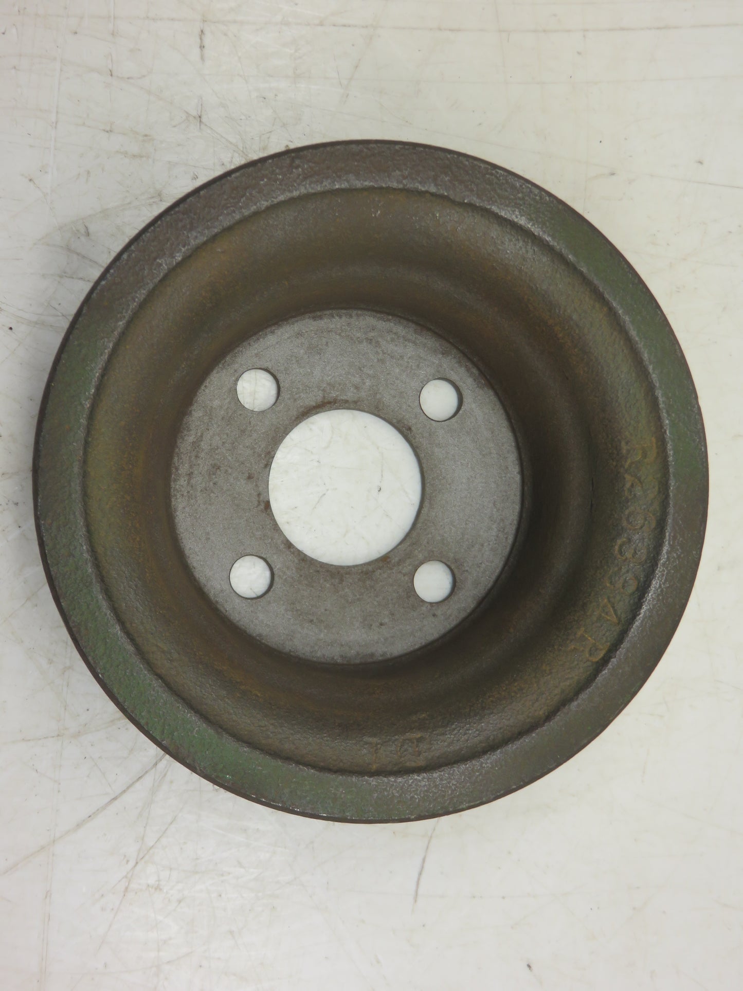 AR40148, R40211 John Deere Water Pump Pulley For 3010, 3020, 4010, 4000, 4020, 4230