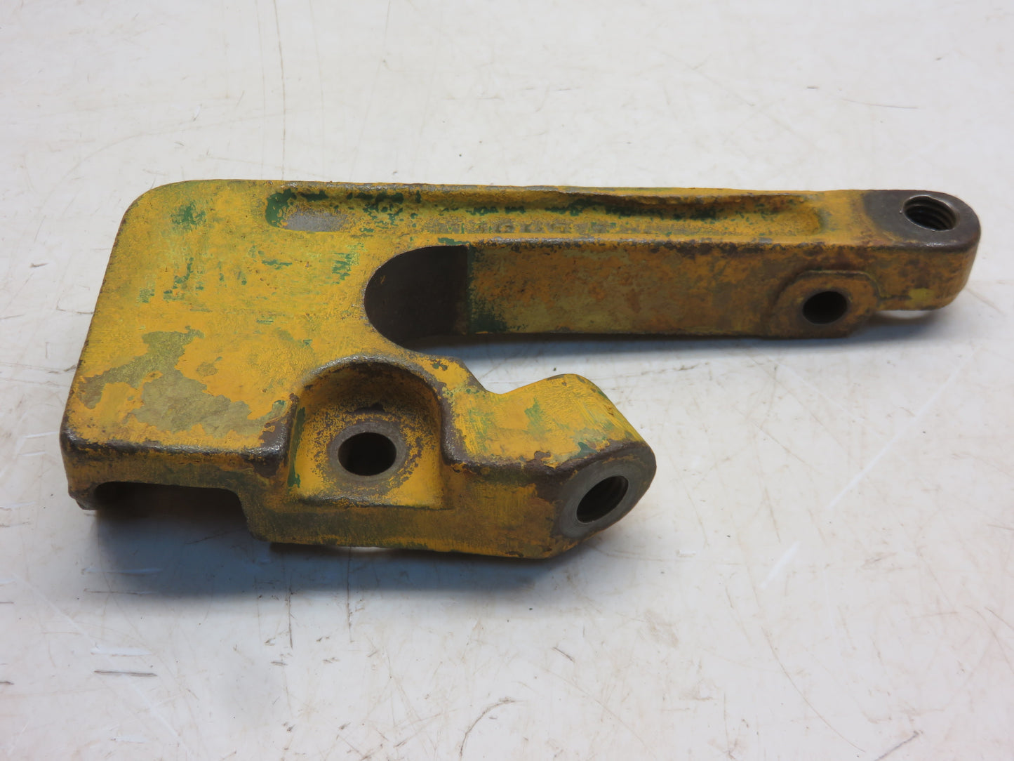 M1397T, AM1390T John Deere Right Implement Attaching Bracket For M, MT, 40, 320, 420, 330
