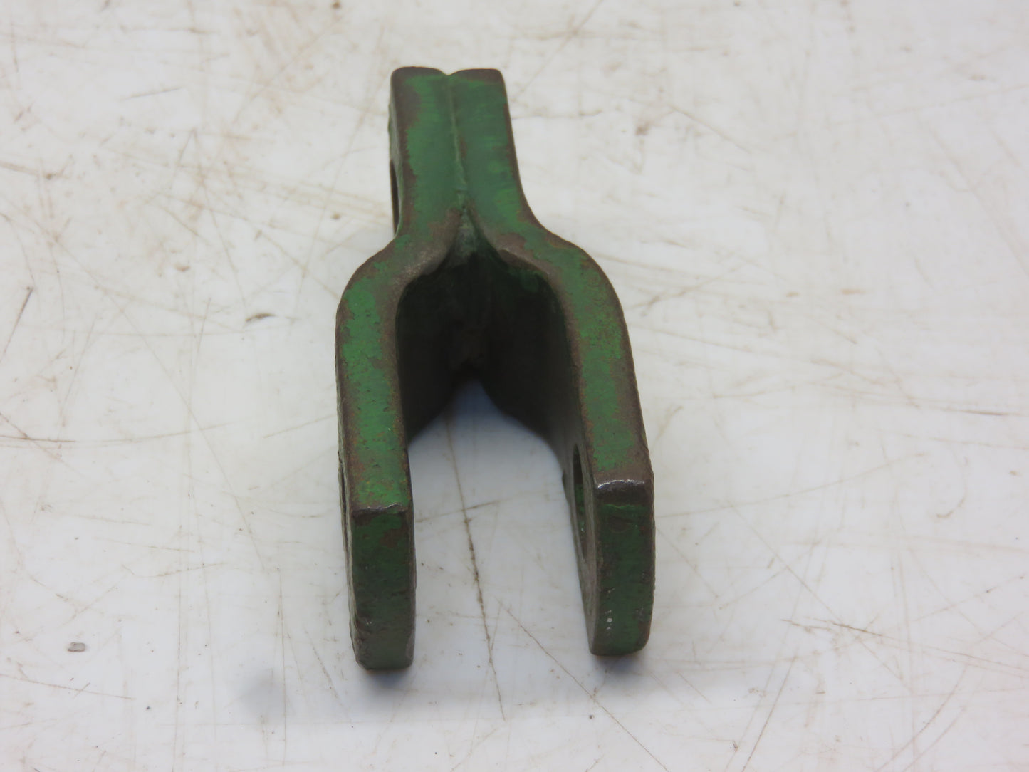 AM423T John Deere Touch O Matic Lift Arm Yoke For M