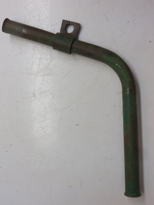 AA2209R John Deere Generator Wire Conduit With Clip For A, B