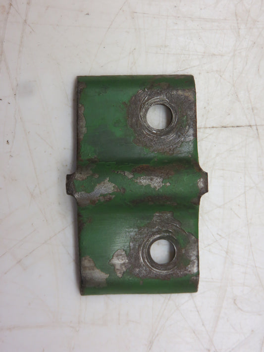 R27251 John Deere Oil Line Support Clamp For 3010, 4010, 3020, 4000, 4020, 4520, 4620
