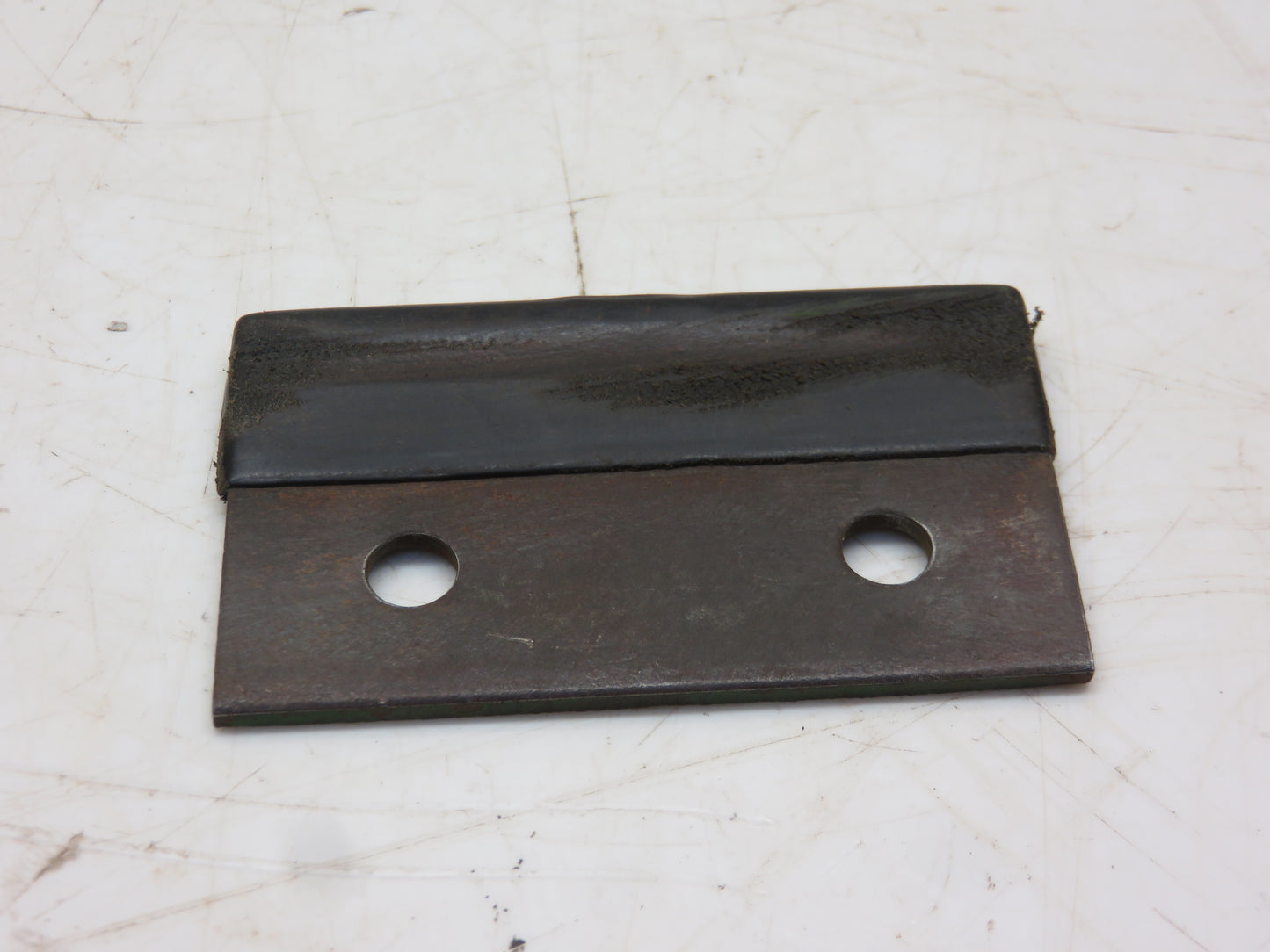 R27546 John Deere Hydraulic Line Clamp Plate For 3010, 4010, 3020, 4000, 4020, 4320