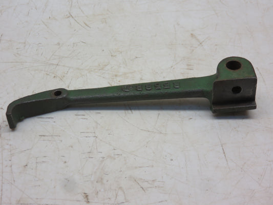 R558R John Deere Governor Arm For R Pony Motor