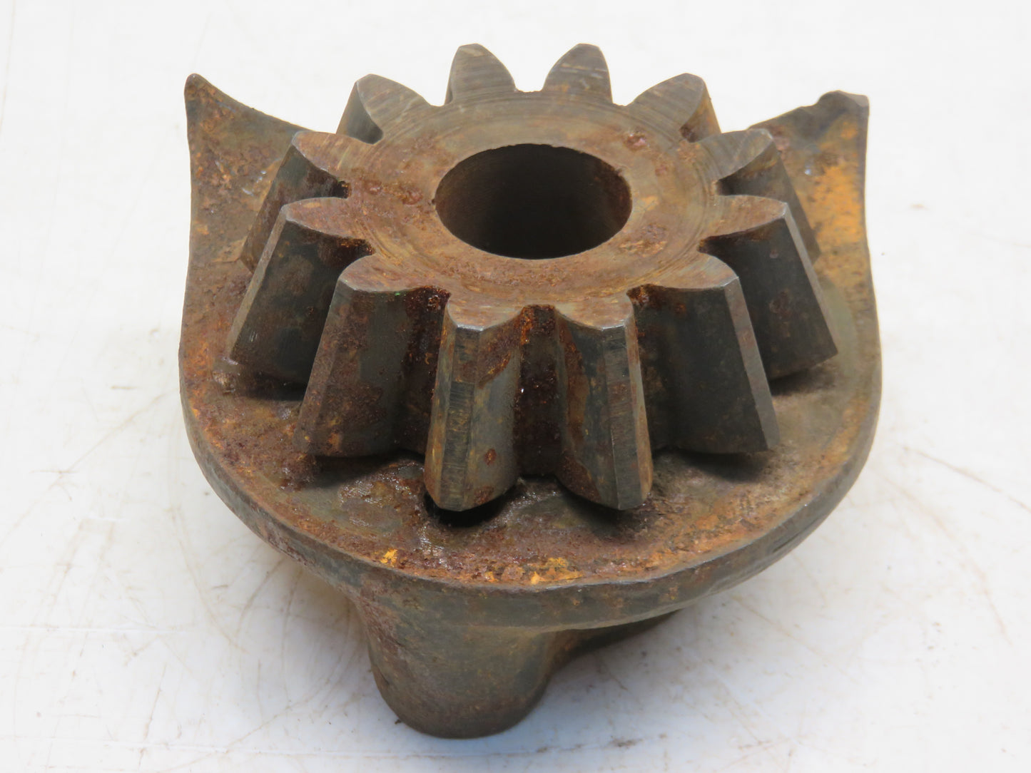 AM1947E John Deere NOS Wire Twister Intermittent Plate And Pinion For 114W, 116W