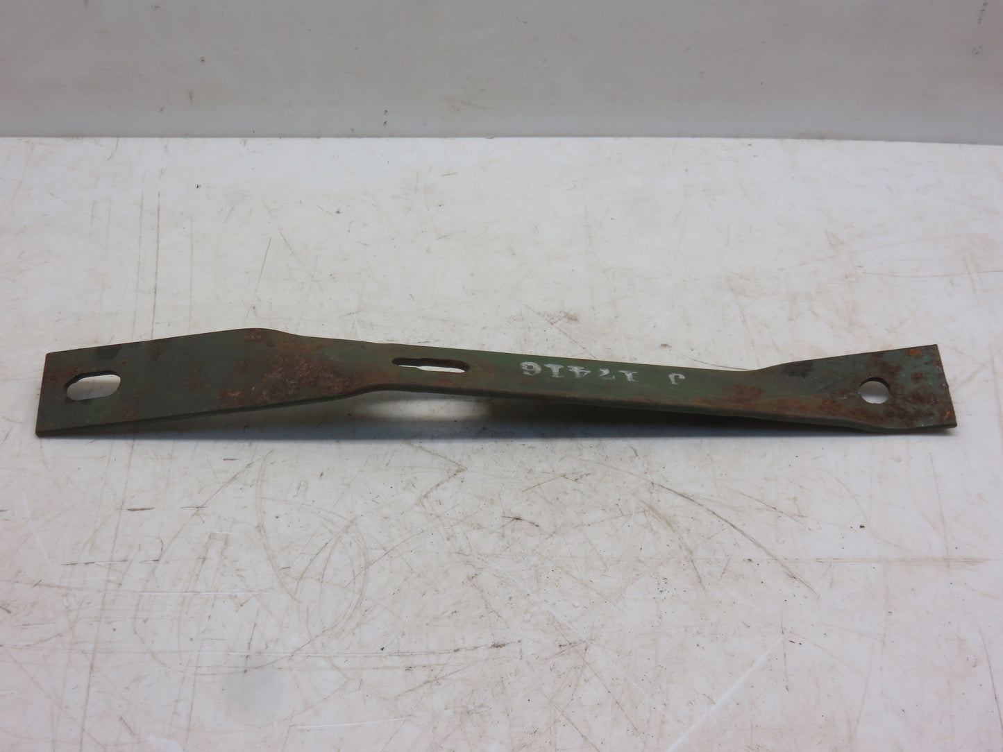 J17416 John Deere NOS Left Hand Gatherer Stick Support For 101 Corn Picker, 100, 120 Corn Snapper