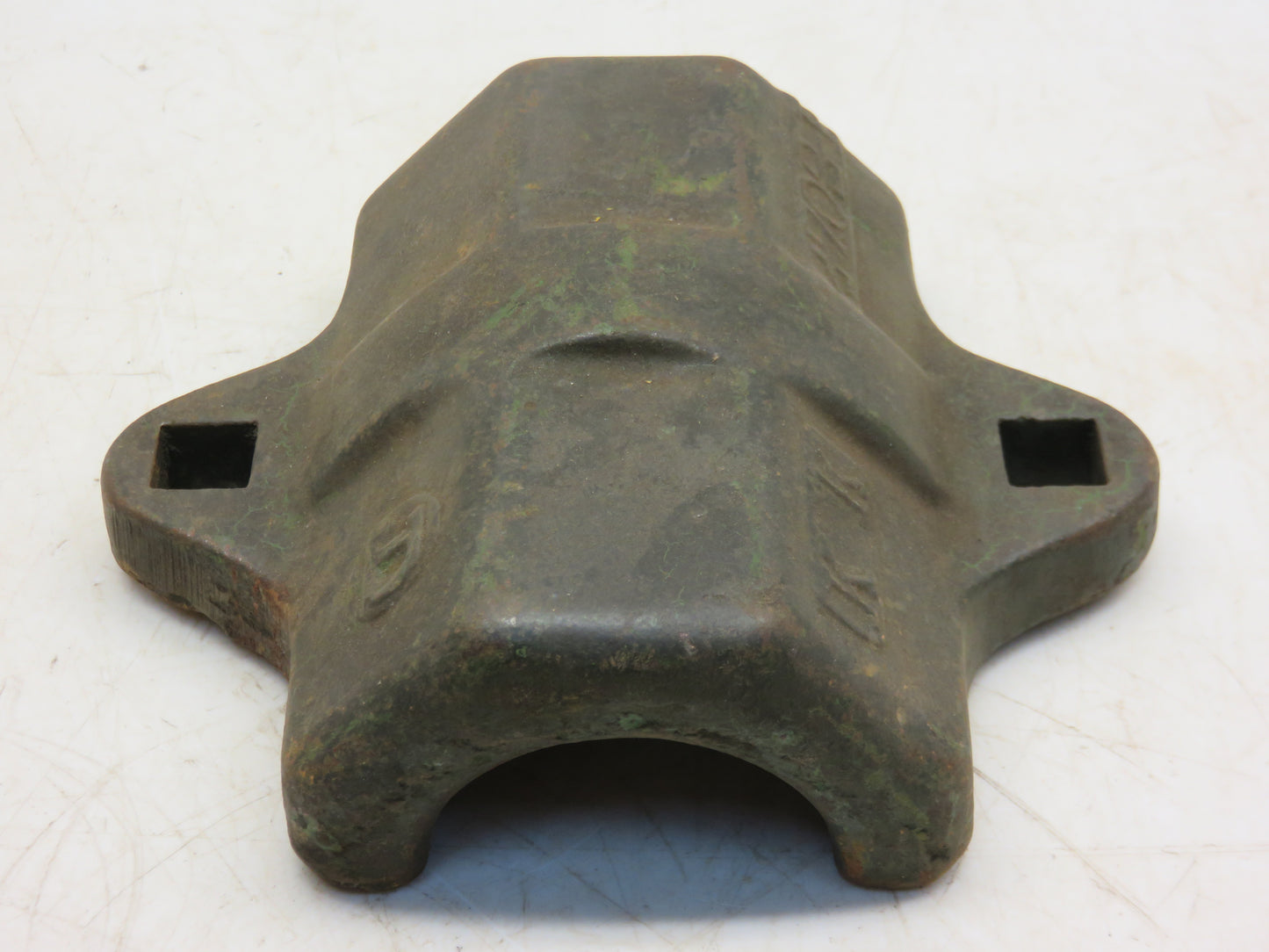 KK2702E John Deere NOS Bottom Bearing Box For D, DA, FS, RC Disc