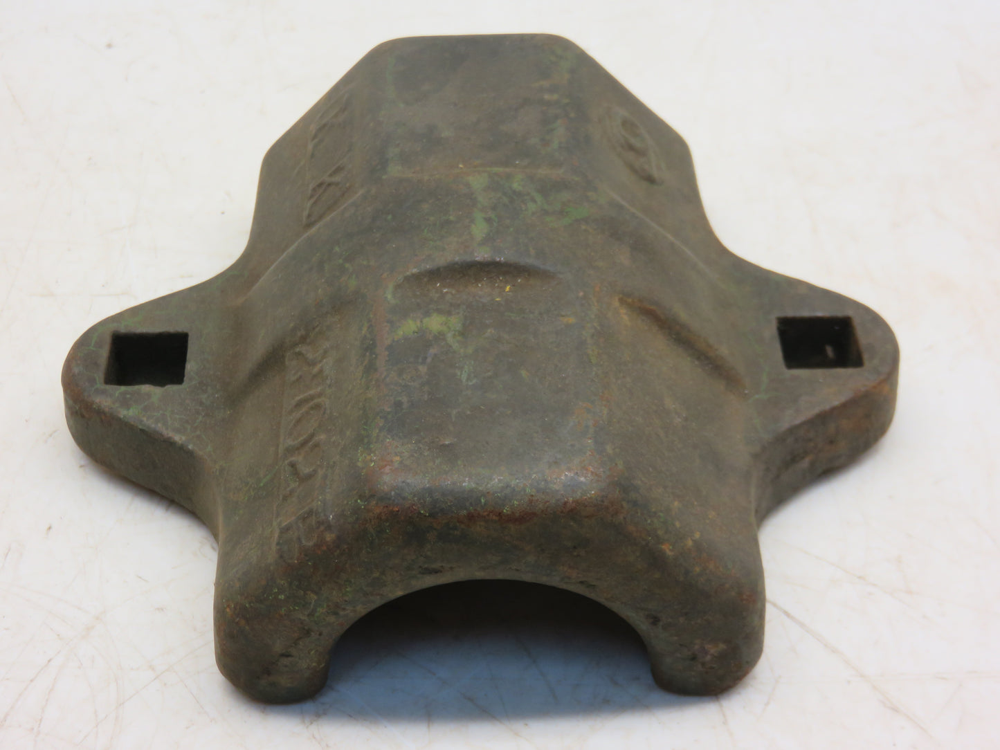 KK2702E John Deere NOS Bottom Bearing Box For D, DA, FS, RC Disc