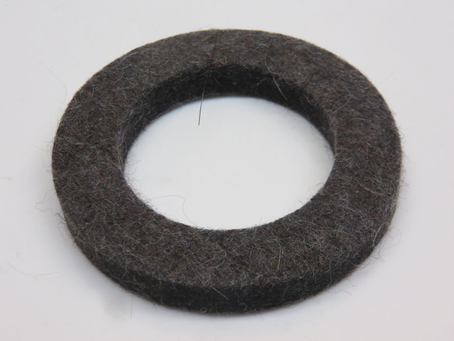 D636R John Deere NOS Front Hub Felt Washer For A, B, D, G, 50, 60, 70, 520, 620, 720