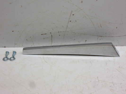 AR28047, R31285 John Deere Hood Ornament For 1010, 2010, 3010, 4010, 5010