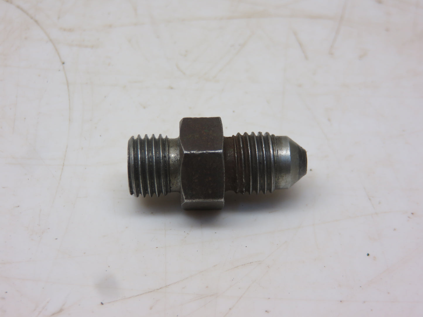 R27527 John Deere Fitting For 1020, 1520, 1530, 2020, 2030, 2040, 2240, 2440