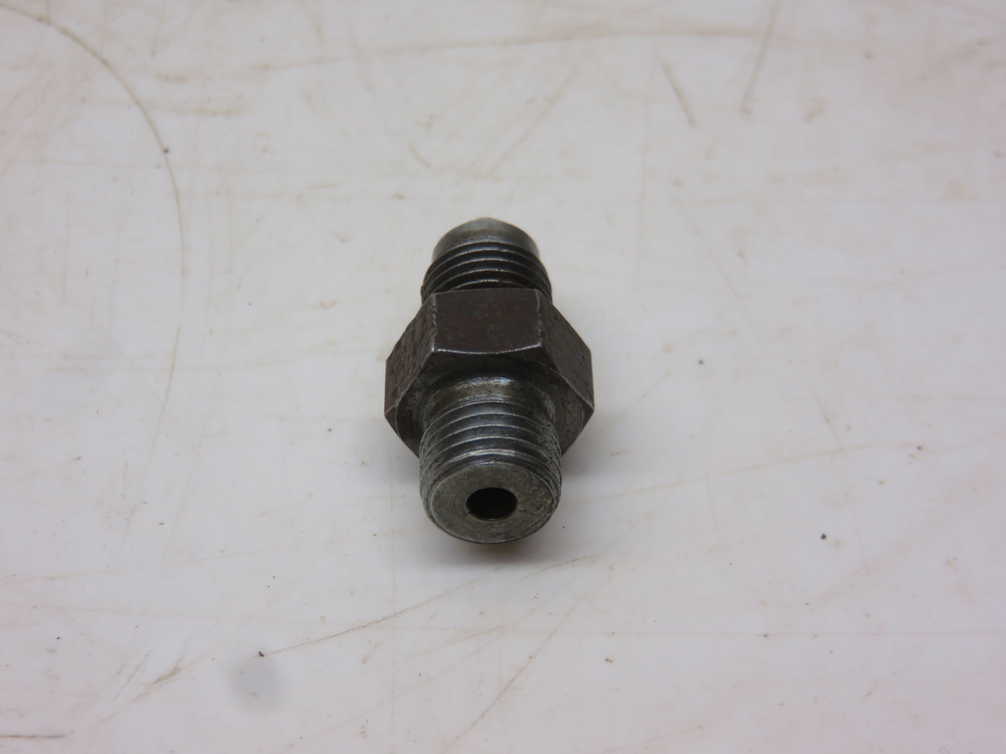 R27527 John Deere Fitting For 1020, 1520, 1530, 2020, 2030, 2040, 2240, 2440