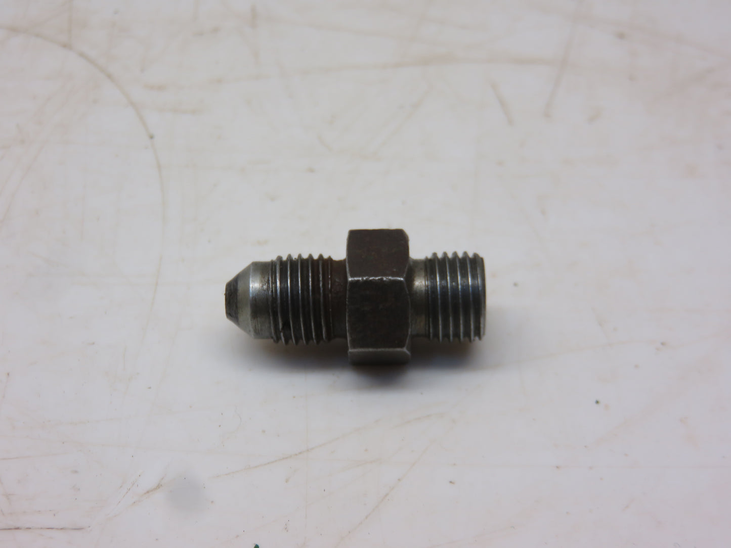 R27527 John Deere Fitting For 1020, 1520, 1530, 2020, 2030, 2040, 2240, 2440