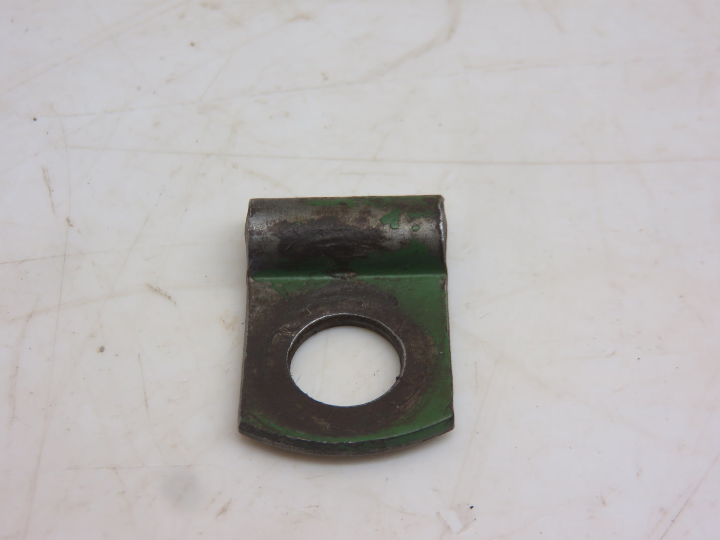 R27528 John Deere Brake Line Clamp For 1020, 1120, 1520, 1030, 1130, 1530, 1630, 1640