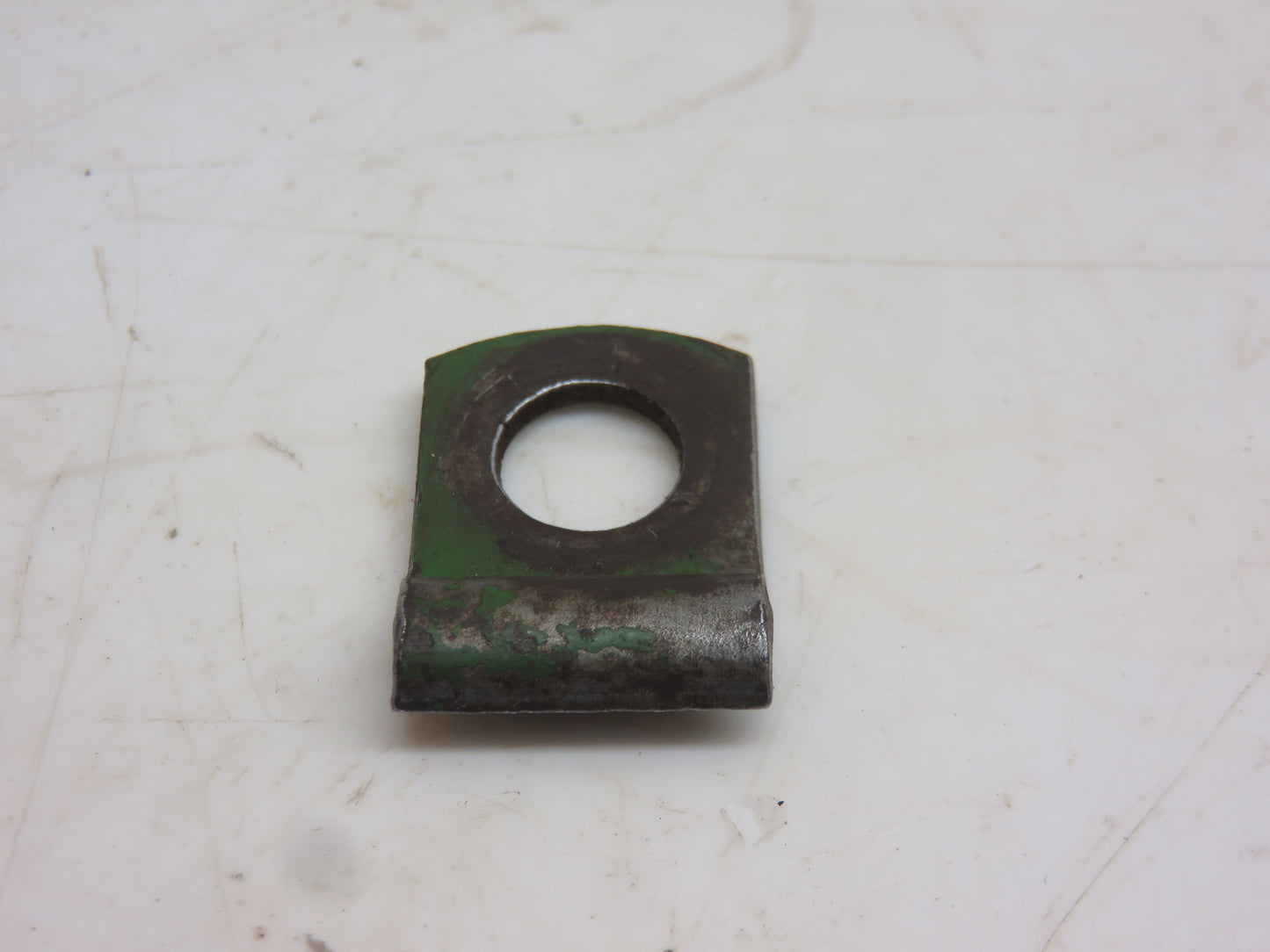 R27528 John Deere Brake Line Clamp For 1020, 1120, 1520, 1030, 1130, 1530, 1630, 1640
