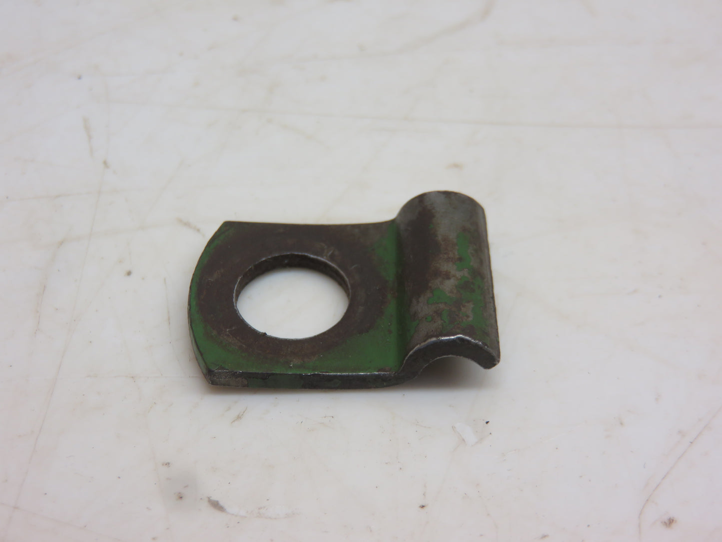 R27528 John Deere Brake Line Clamp For 1020, 1120, 1520, 1030, 1130, 1530, 1630, 1640