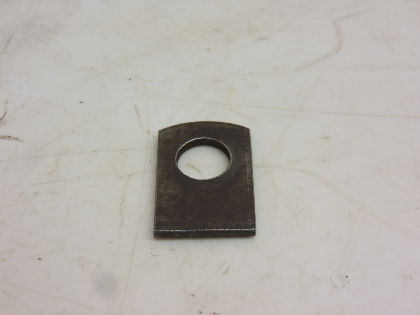 R27256 John Deere Clamp Strap For 2510, 1640, 2040, 2140, 2750, 2355, 2555, 2755