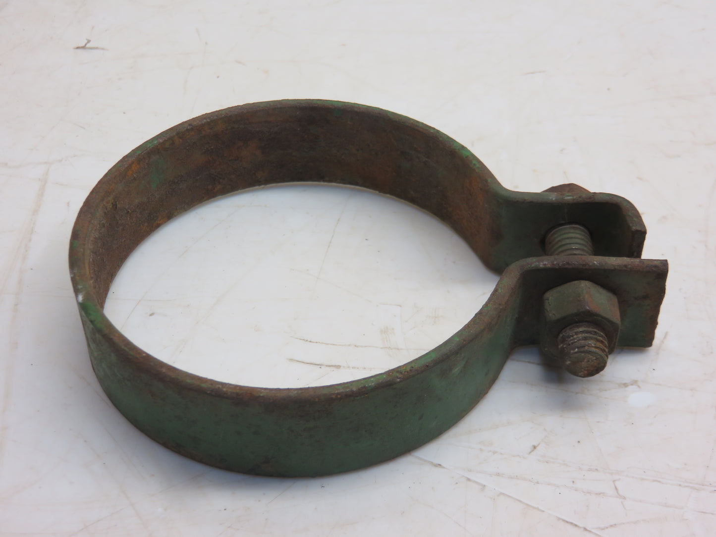 AR26930 John Deere Air Stack Clamp For 1020, 1120, 2030, 2630, 2040, 2240, 2640