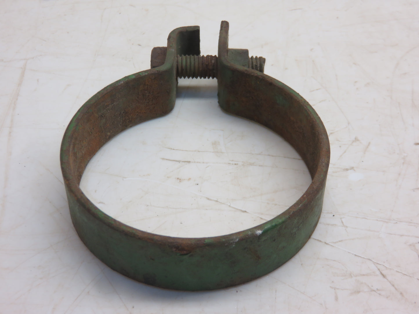 AR26930 John Deere Air Stack Clamp For 1020, 1120, 2030, 2630, 2040, 2240, 2640