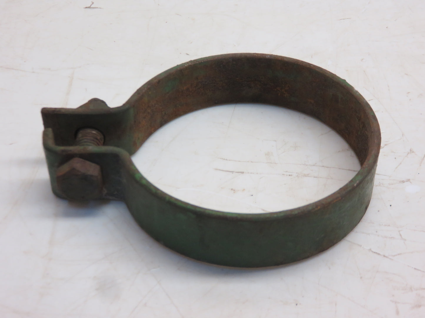 AR26930 John Deere Air Stack Clamp For 1020, 1120, 2030, 2630, 2040, 2240, 2640